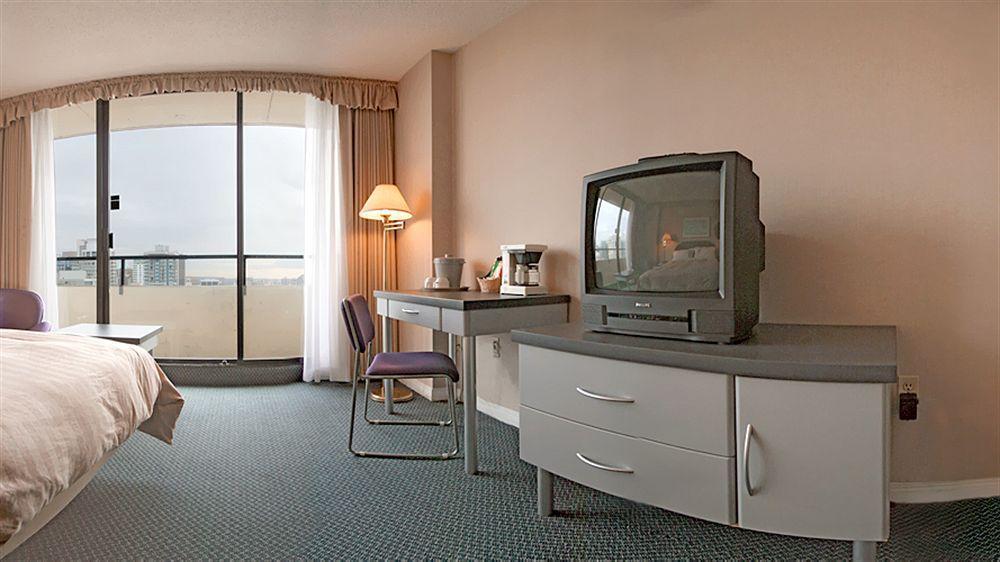 וונקובר The Empire Landmark Hotel מראה חיצוני תמונה
