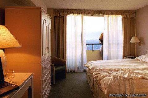 וונקובר The Empire Landmark Hotel מראה חיצוני תמונה
